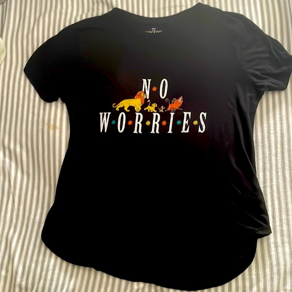 The Lion King NO WORRIES  fitted tee shirt women junior size XL 15-17